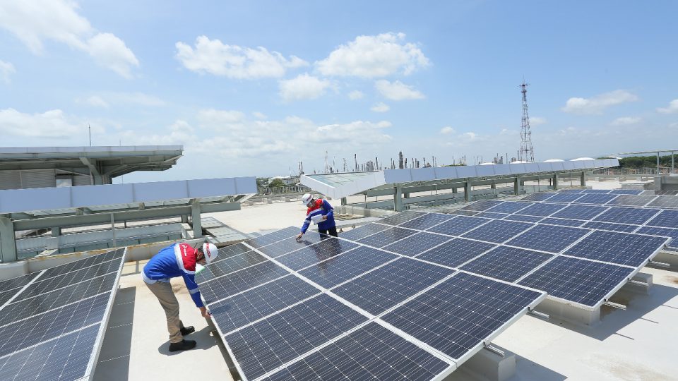 Resmi! Pemerintah Tetapkan Kuota Pembangunan PLTS Atap Periode 2024-2028