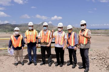 Menteri ESDM Apresiasi Kemajuan Smelter Amman Mineral Industri