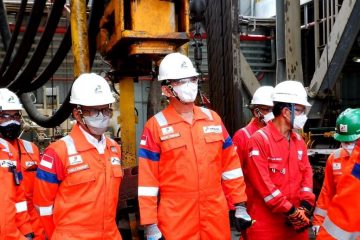 Kawal Kinerja Hulu, Dekom Pertamina Tinjau Fasilitas Offshore Blok Mahakam