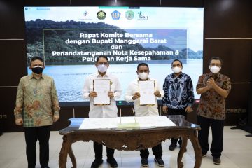 Komite Bersama dan Pemkab Manggarai Barat Teken MoU Pengembangan Panas Bumi