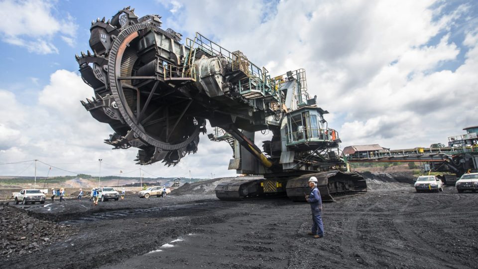 Transparansi dan Keberlanjutan Diakui, PTBA Raih Penghargaan Bergengsi