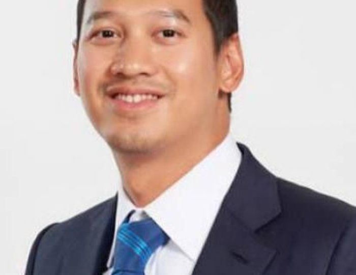 Adika Nuraga Bakrie Komisaris Utama Bumi Resources Minerals