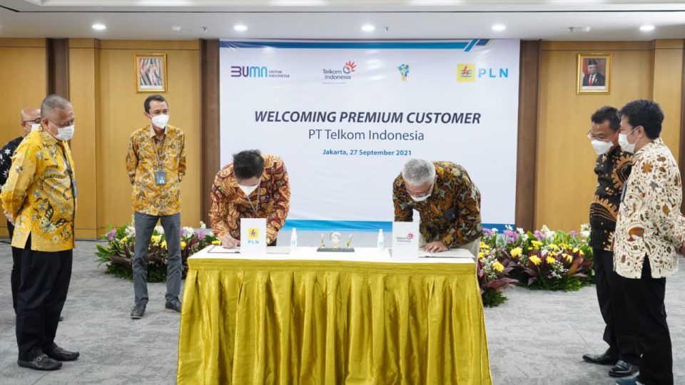 PLN Pasok Listrik 17,76 VA ke 21 Sentral Telepon Otomat Telkom