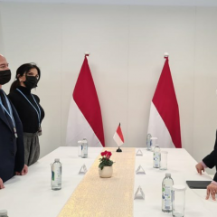 Dihadapan Bos Amazon, Menteri Keuangan Beberkan Komitmen Pengembangan EBT di Indonesia