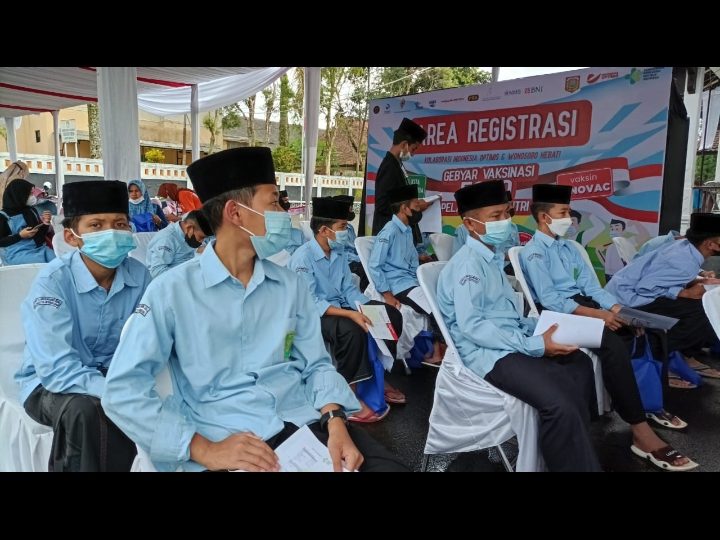 Pacu Herd Immunity, Geo Dipa bersama Pemkab Wonosobo Gelar Vaksinasi Untuk Pelajar Dan Santri
