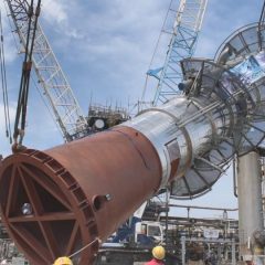 Pasang Preflash Column, Pengembangan Kilang Balongan Fase I Sudah 64,75%