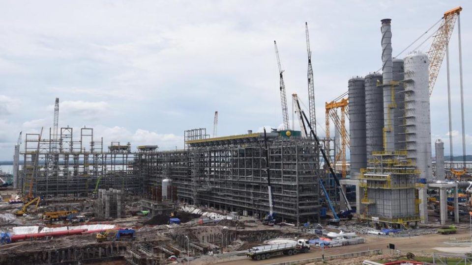 Pemerintah Akui Perang Rusia – Ukraina Buat Pembangunan Kilang Tuban Jalan di Tempat