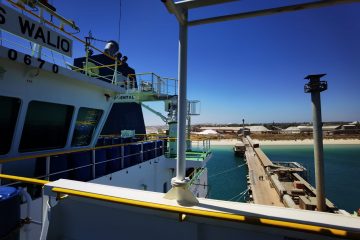 Kapal Tanker MT Gas Walio Pertamina Bersandar di Australia
