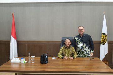 Bahlil Lahadalia Jadi Menteri ESDM Ad Interim