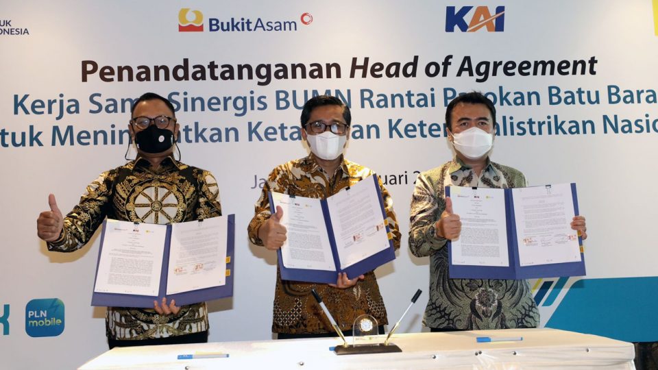 Amankan Pasokan Batu Bara, PLN Teken HoA dengan PTBA dan KAI