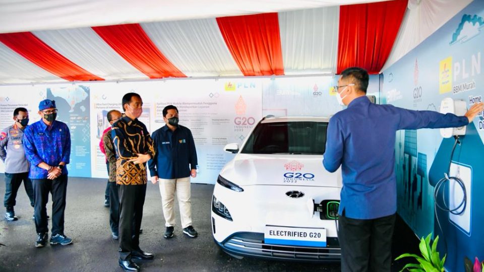 Kendaraan Listrik Solusi Tekan Impor BBM dan Selamatkan APBN