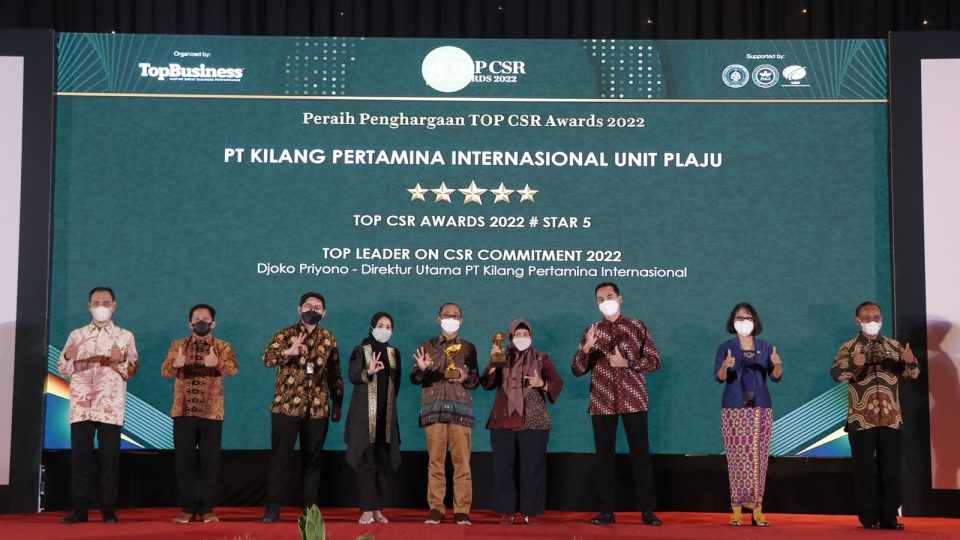 Kilang Pertamina Internasional Raih TOP Leader on CSR Commitment 2022