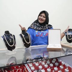 Rumah BUMN PLN Antarkan Kayla Mutiara Lombok Mendunia