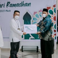 Pertagas Salurkan Santunan ke Yatim dan Dhuafa