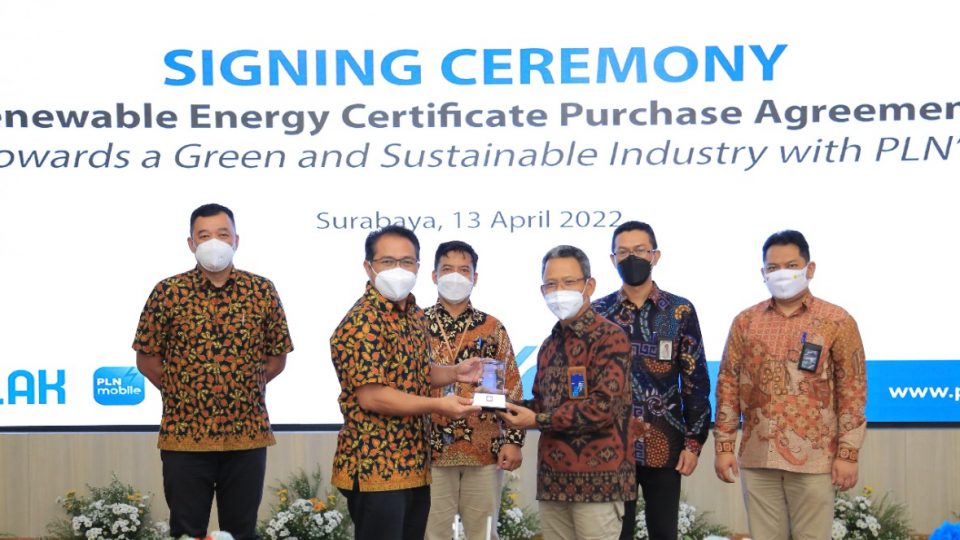 Pelanggan Industri di Jatim Serap 70.000 Unit Renewable Energy Certificate PLN