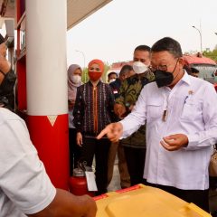 Pemerintah Bakal Beri Sanksi Industri Pengguna BBM Bersubsidi