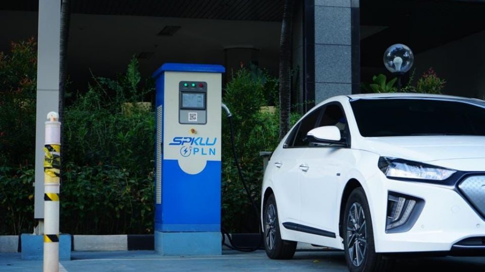 Selain Tidak Terima Kontrak Baru PLTU, Ini Inisiatif PLN Dukung Transisi Energi