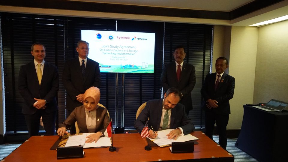 Pertamina – ExxonMobil Mulai Studi Bersama Garap Proyek CCUS di Indonesia
