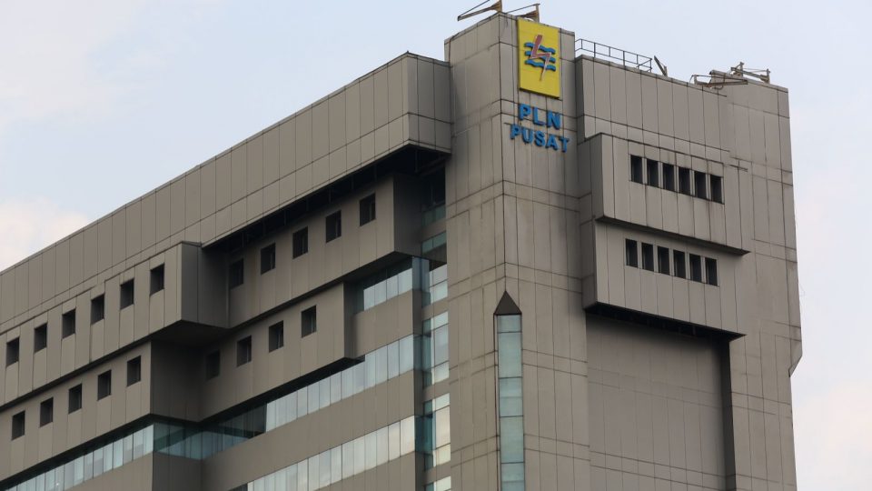 Pengamat: Bisnis dan Industri Sudah Pulih, Momentum Naikkan Tarif Listrik