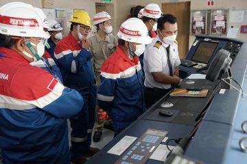 Pertamina International Shipping dan Nusantara Regas Kerja Sama Angkutan LNG