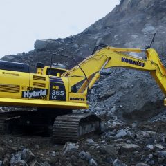 Dorong Net Zero Emission, United Tractors Ciptakan Excavator Hybrid