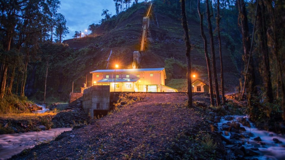 Pacu Pengembangan Bisnis EBT, United Tractors Tambah Kepemilikan Saham di Arkora Hydro