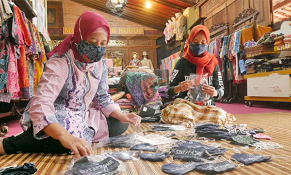 Pertamina Gelontorkan Rp11,5 Miliar Lestarikan Batik Nasional