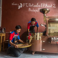 Lawan Tengkulak, Uma Inovasi Selangit Angkat Ekonomi Petani Kopi