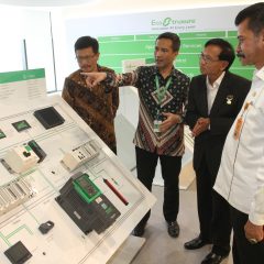 Hadapi Era Electricity 4.0, Schneider Electric Gelar Electrical Education Program & Competition