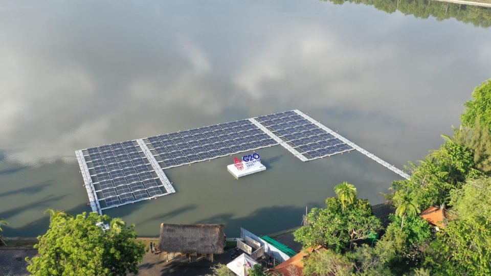 Hingga Tahun 2025, PLN Tambah Dua PLTS Terapung di Singkarak dan Saguling