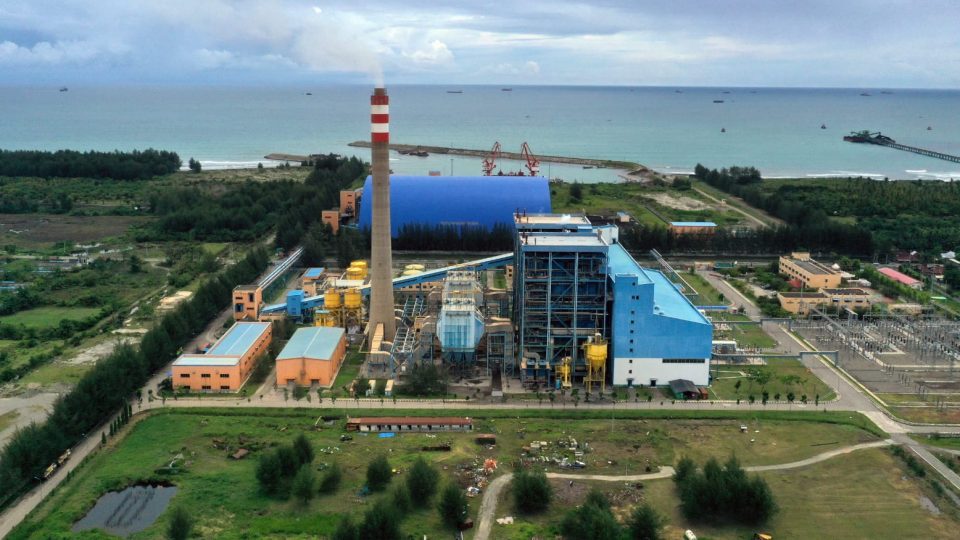 Mau Pensiunkan 6,7 GW PLTU, PLN Cari Dana dari Lembaga Keuangan Internasional