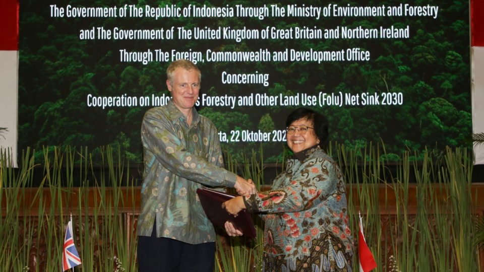 RI – Inggris Kolaborasi Capai Target Indonesia’s FOLU Net Sink 2030