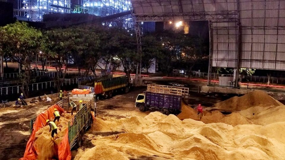 PLN Hasilkan Listrik 394 GWh dari Cofiring 33 PLTU