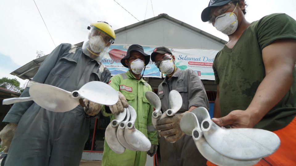 Mitra Binaan Badak LNG Kembangkan Limbah Polyurethane dan Aluminum jadi Produk Bernilai