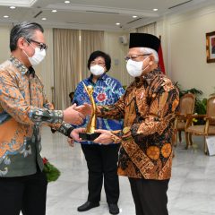 Sukses Terapkan ESG di Seluruh Lini Bisnis, Subholding Upstream Pertamina Raih 7 PROPER Emas