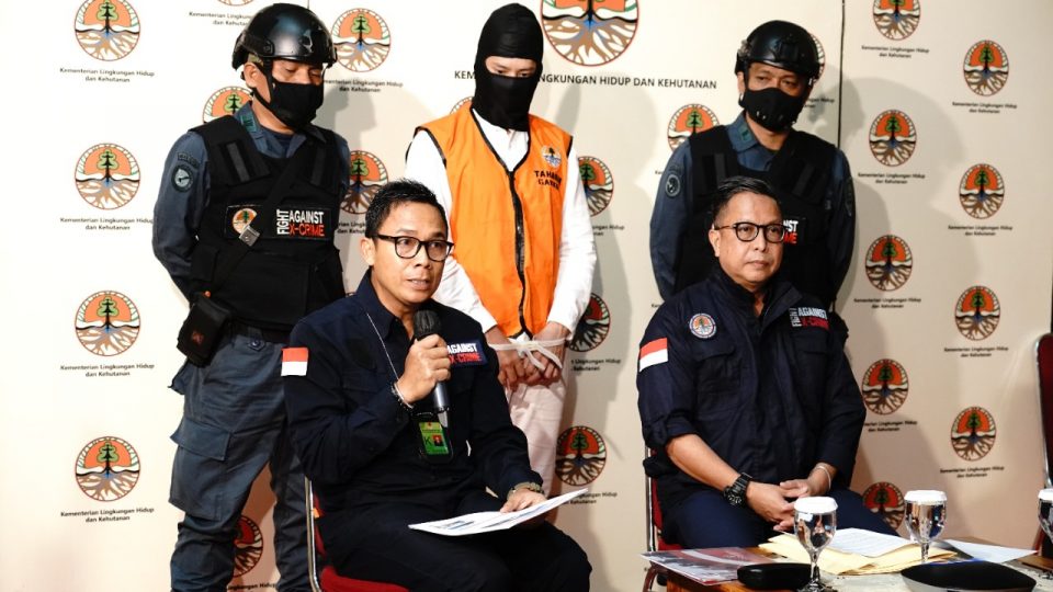 Memasukkan Limbah B3 Ilegal ke Wilayah NKRI, KLHK tetapkan Direktur PT PNJNT sebagai Tersangka