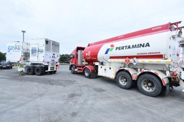 Mobil Tangki BBM Pertamina Mulai Gunakan CNG