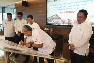 Pertamina Targetkan 300 Mobil Tangki Diesel Dual Fuel di Tahun 2025