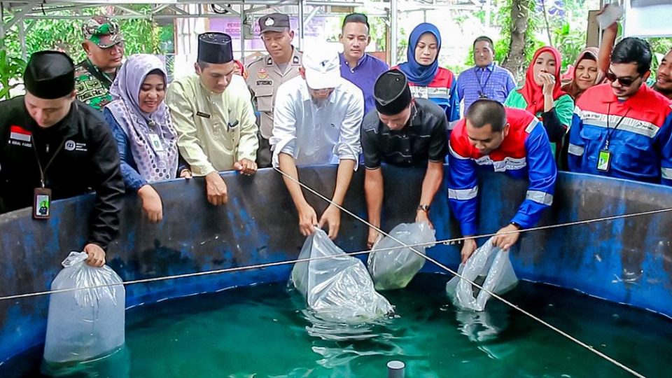 Pertagas dan Walikota Dumai Resmikan Program Budidaya Gurami