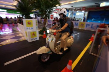 Kendaraan Listrik Bisa Buat Orang “Lebih Kaya” Daripada Kendaraan BBM?