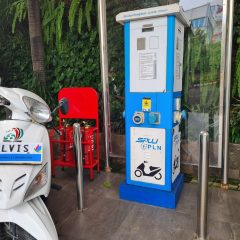 PLN Siap Bangun 1.500 Charging Station untuk Motor Listrik Greentech