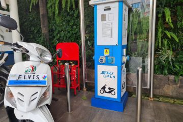 PLN Siap Bangun 1.500 Charging Station untuk Motor Listrik Greentech