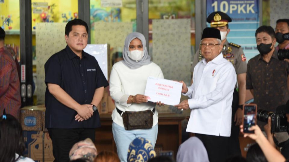 Wapres Serahkan Bantuan Pertamina Untuk Warga Pengungsi Plumpang