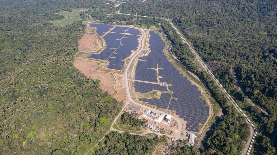 Amman Tekan Emisi CO2 hingga 40 Ribu Ton per Tahun melalui Pengoperasian PLTS Terbesar di Industri Tambang Nasional