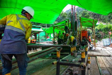 PT STM Rampungkan Pemboran Helicoptermounted Drill Rig