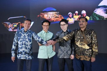 Kembangkan Bisnis, Amman Mineral Gelar IPO