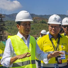 Presiden Jokowi Dukung Penyelesaian Konstruksi Smelter Amman Mineral Industri di 2024