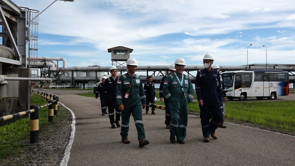 Badak LNG Explores LNG Hub Project Collaboration with Investors from Malaysia and China