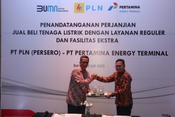 Pertamina Energy Terminal dan PLN Teken Perjanjian Jual Beli Listrik Terminal BBM Pulau Sambu