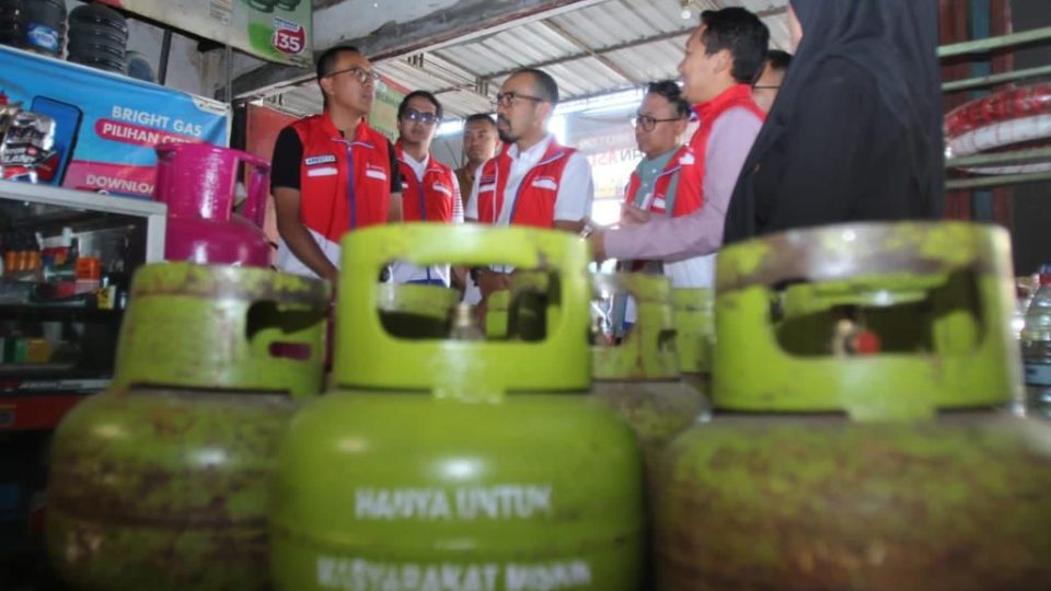 Sidak ke Lapangan, Direktur Utama Pertamina Patra Niaga Pastikan Stok LPG di Pangkalan Aman